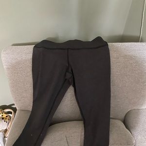 2 pair of Lululemon cropped leggings! no stains or tears. $25 for both pairs.